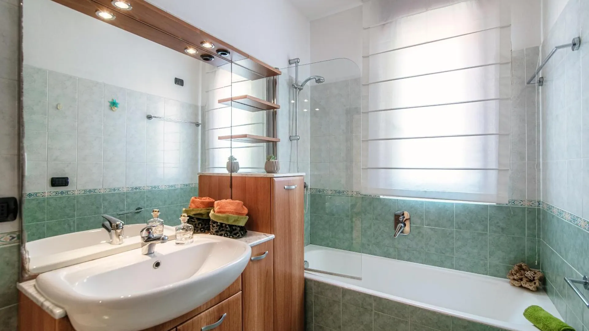 Joivy Modern Apartment With Terrace Near Lake Комо