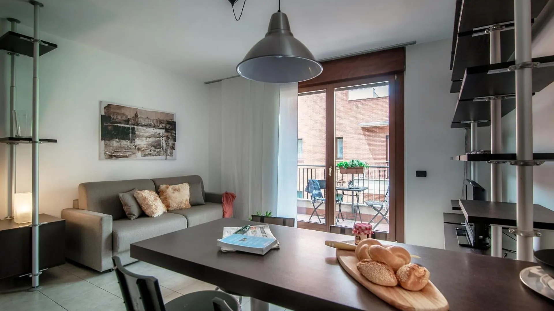 Joivy Modern Apartment With Terrace Near Lake Комо Италия