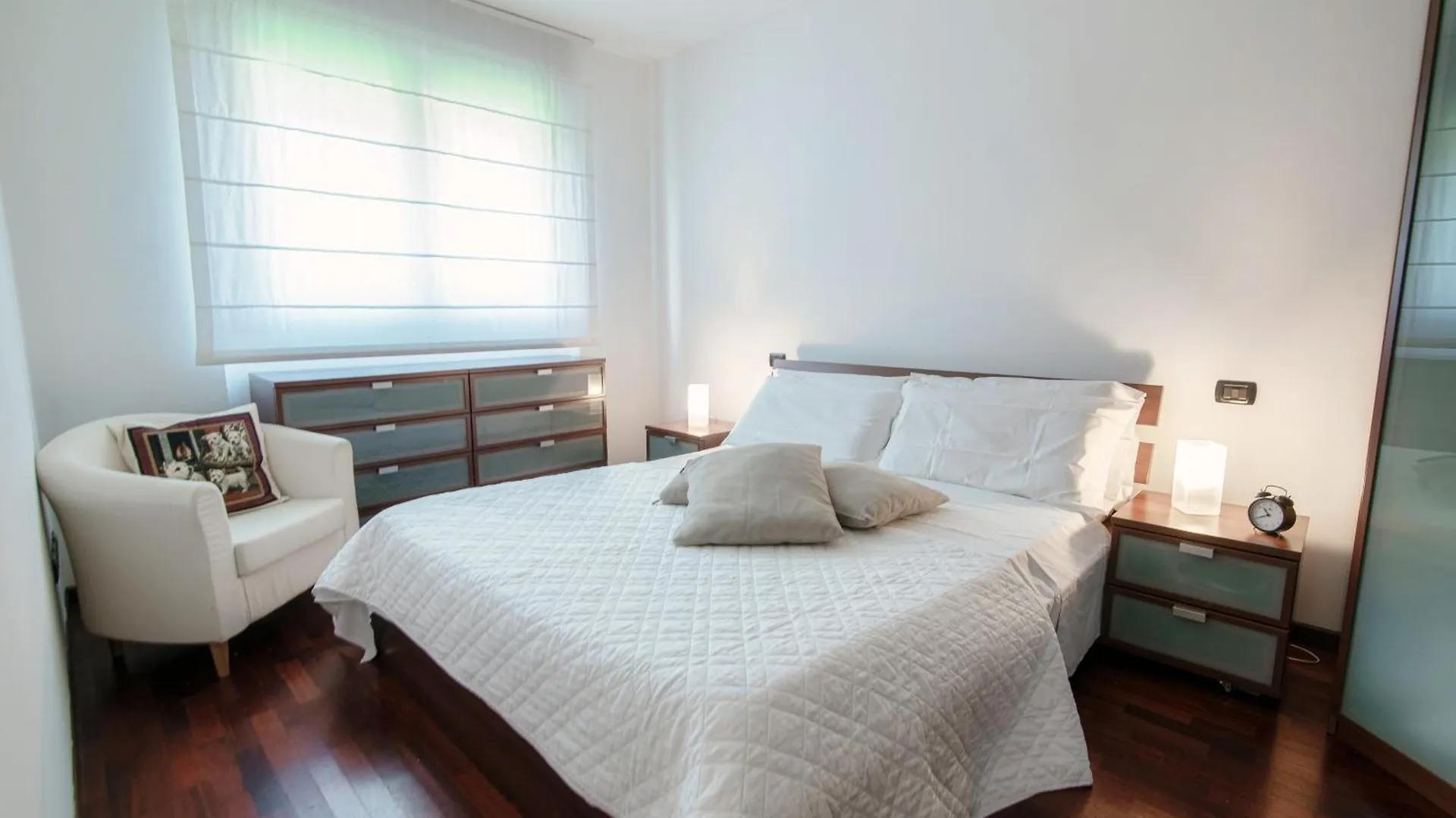 Joivy Modern Apartment With Terrace Near Lake Комо